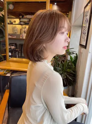 ミディアム カラー 結べるレイヤーボブ くびれLady表参道のヘアスタイル