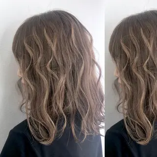 ショート カラー JuNブリーチに 縮毛矯正するプロのヘアスタイル