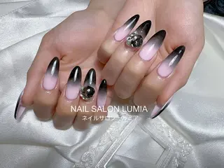 ネイル ネイルサロン ルミア Lumia 店長のネイルデザイン
