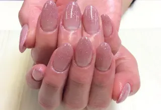 ネイル 新橋 ルキナ スタッフのネイルデザイン