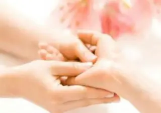 ゲン レイカのネイルデザイン