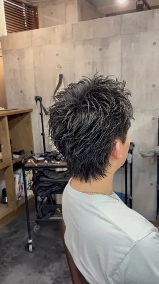 パーマ Maison 心斎橋店所属・メンズ特化パーマ/ ハイトーンブリーチのヘアスタイル