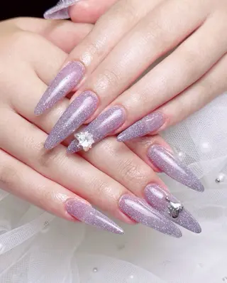 ネイル 長さ出し専門パーツ jenniferのネイルデザイン