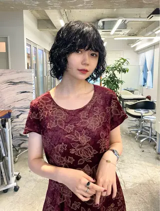 ショート パーマ ヒカル/ミディアム パーマ/ロングパーマのヘアスタイル