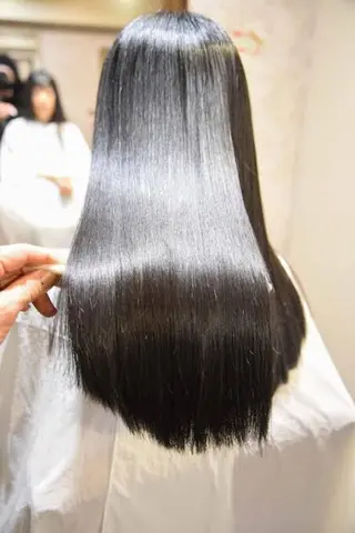 ロング フリーランス美容師（Dolce【ドルチェ】所属・美髪専門美容師 柴垣陽心のヘアスタイル