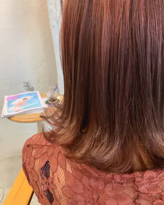 ミディアム カラー fio マナミのヘアスタイル