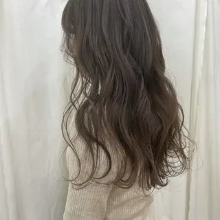 ロング KAORU オリーブカラーのヘアスタイル