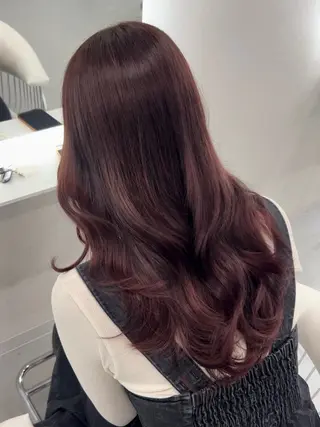 ロング あやめ🪽 オリーブ/ハイトーンのヘアスタイル