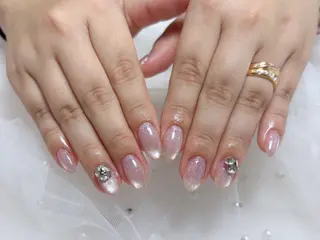 ミディアム ビューティーフル Aのネイルデザイン