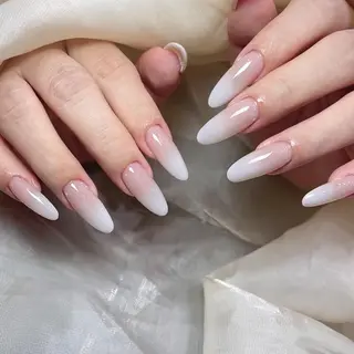 ネイル RAFFINE haru🦋🩵のネイルデザイン