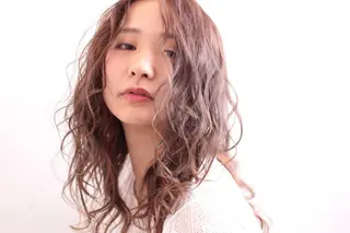 セミロング Ash 店長　山下達也のヘアスタイル