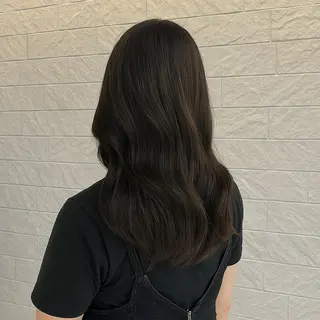 ロング カラー 江子 晴香のヘアスタイル