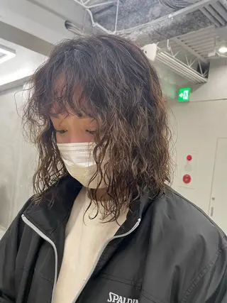 ミディアム カラー パーマ ヘアアレンジ メンズ ハイトーン/レイヤー 🌸さくらのヘアスタイル