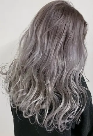 ロング カラー La fith hair lov.駅家店【ラフィス ヘアー ロブ】所属・Lafithhair lov. 福山駅家店のヘアスタイル