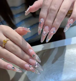ネイル D-BEAUTY Nailsalonのネイルデザイン