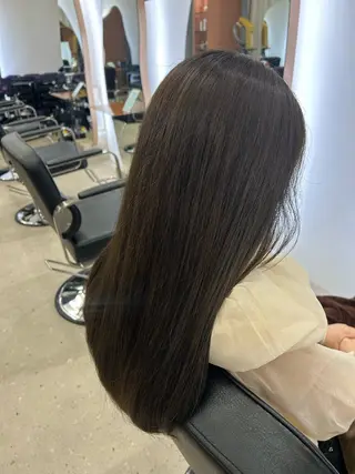 カラー 山田 来留未のヘアスタイル