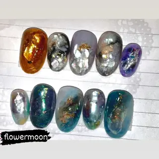 ネイル フラワー ムーンのネイルデザイン