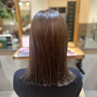 ミディアム カラー 若狭 彩花のヘアスタイル