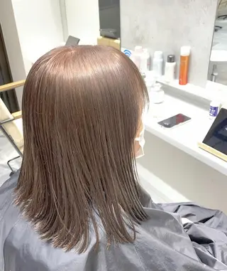 ミディアム カラー ブリーチソムリエ認定 梅田茶屋町Eir辻のヘアスタイル