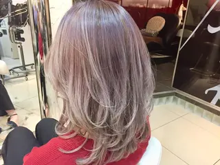 セミロング カラー 🌼こやま かおり🌼のヘアスタイル