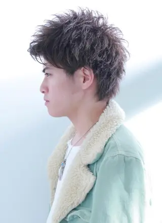 ショート カラー メンズ メンズヘア特化 崎田 成人のヘアスタイル