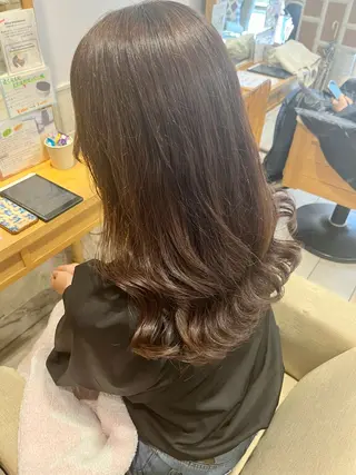 ミディアム 勝野 優佳のヘアスタイル