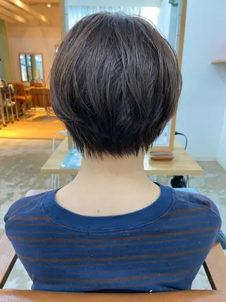 ショート ショートヘア、ボブ こやさん　コヤマのヘアスタイル
