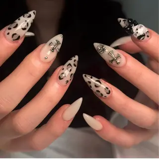 ネイル Lyna 池袋のネイルデザイン