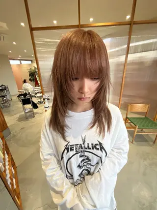 セミロング THE Nia所属・堀 風城のヘアスタイル