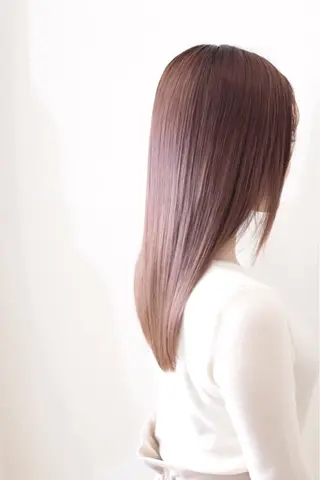 ロング カラー 齋藤 艶珠のヘアスタイル