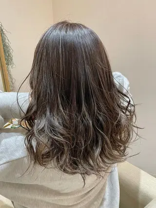 セミロング 【neo.】 Mahoのヘアスタイル