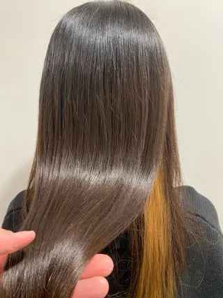 セミロング パーマ コテ巻き風パーマ🫧 韓国パーマ反町海大のヘアスタイル