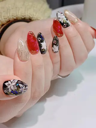 ネイル ネイルサロン トゥルースのネイルデザイン