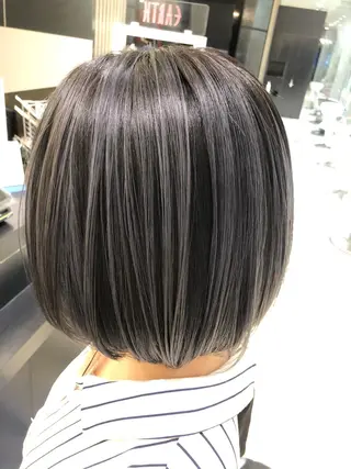 ショート カラー 横倉 宏樹のヘアスタイル