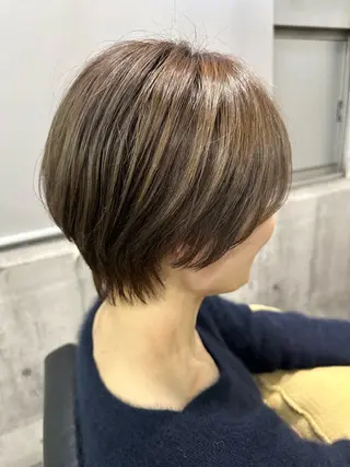 セミロング カラー newi WASHIOのヘアスタイル
