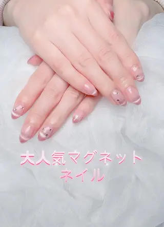 ネイル pink ladyサロン所属・べ にのネイルデザイン