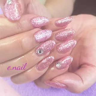 ネイル e.nail所属・和賀井 恵理のネイルデザイン
