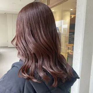 ミディアム fumi🪞血色感 アップ艶カラーのヘアスタイル