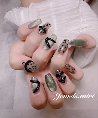 ネイル Jewels nail lily 白楽所属・ネイルサロン Jewels Mのネイルデザイン