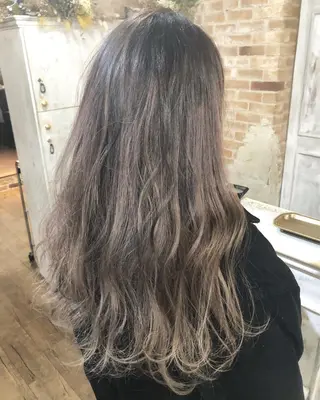 ミディアム カラー ヘアアレンジ 遠藤 拓馬のヘアスタイル