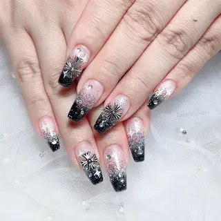 ネイル M🌷nail 長さだし専門店のネイルデザイン