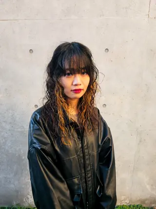 パーマ セミロング OMA　片岸 信征のヘアスタイル