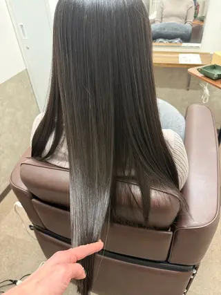 ロング 髪質改善🪽半個室 サロン新宿3丁目のヘアスタイル