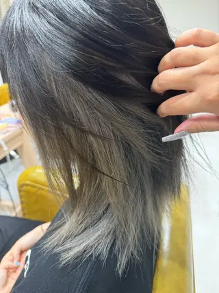 ミディアム カラー 大内 カオリのヘアスタイル