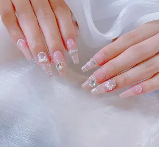 ネイル MQueen ネイルサロンマルのネイルデザイン