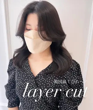 ミディアム カラー 韓国レイヤーカット/ ダブルカラーのヘアスタイル