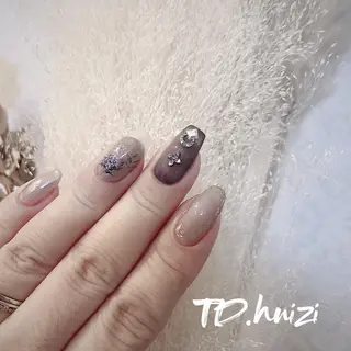 ミディアム めぐみのネイルサロン 惠のネイルデザイン