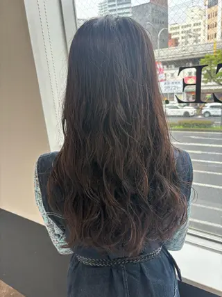 セミロング パーマ 穐田 航のヘアスタイル