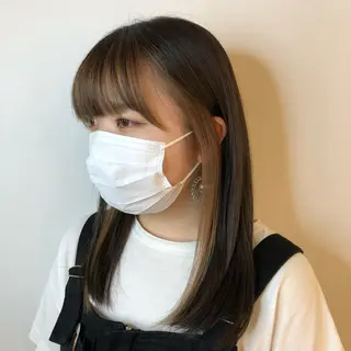 セミロング カラー 外ハネボブ♡ YUIのヘアスタイル
