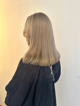 ミディアム カラー 大木 紗也香のヘアスタイル